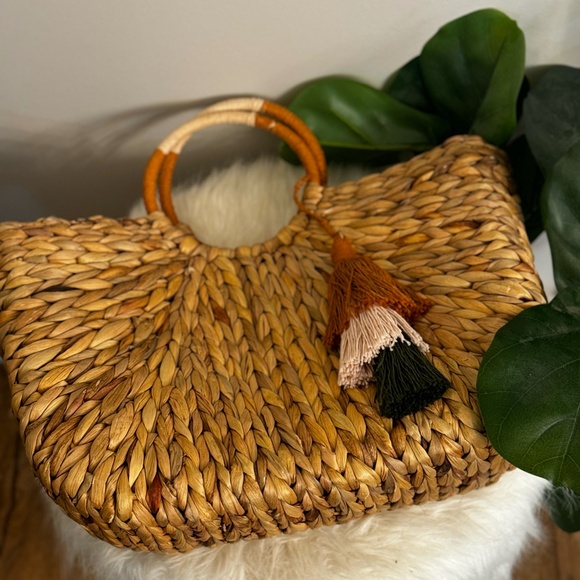 Target's A New Day Wicker Handbag - Picture 3 of 11